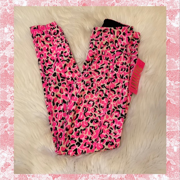 Lilly Pulitzer Pants - Lilly Pulitzer Luxletic Weekender Leggings - My Favorite Spot - NWT - Size XS